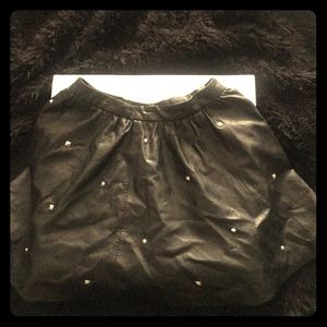 H&M -Black Faux Skirt